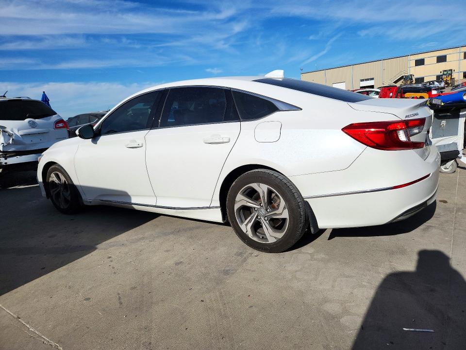 Снимка 2 от търг – 2018 HONDA ACCORD с VIN 1HGCV1F4XJA106371