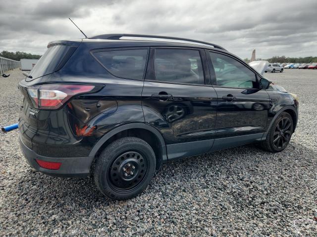 Photo 3 from auction – 2017 FORD ESCAPE with VIN 1FMCU0J97HUE92573