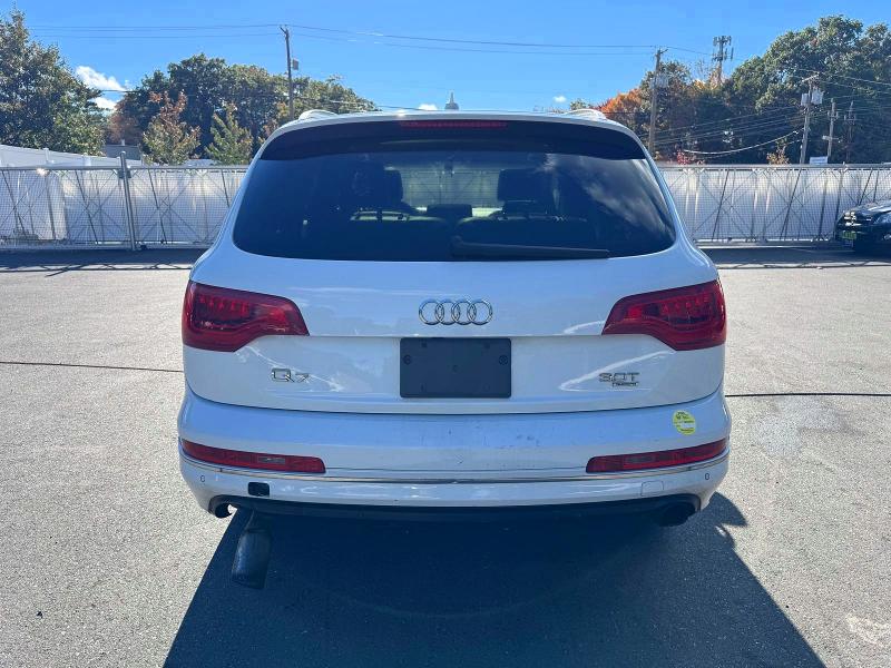 Снимка 6 от търг – 2015 AUDI Q7 с VIN WA1LGAFE6FD012568