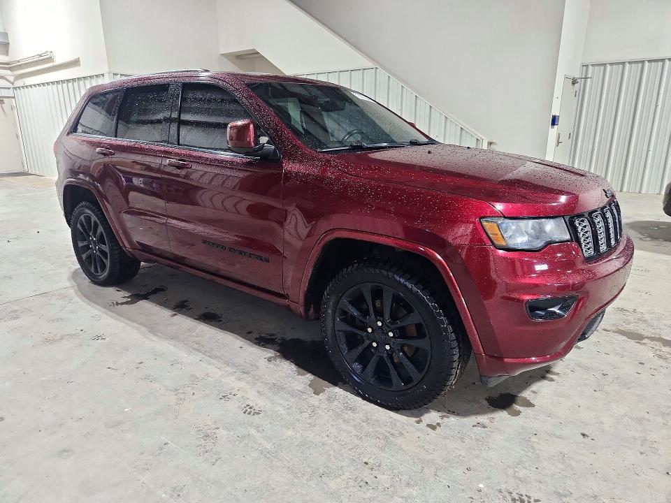 Снимка 4 от търг – 2018 JEEP GRAND CHEROKEE с VIN 1C4RJFAG0JC250955