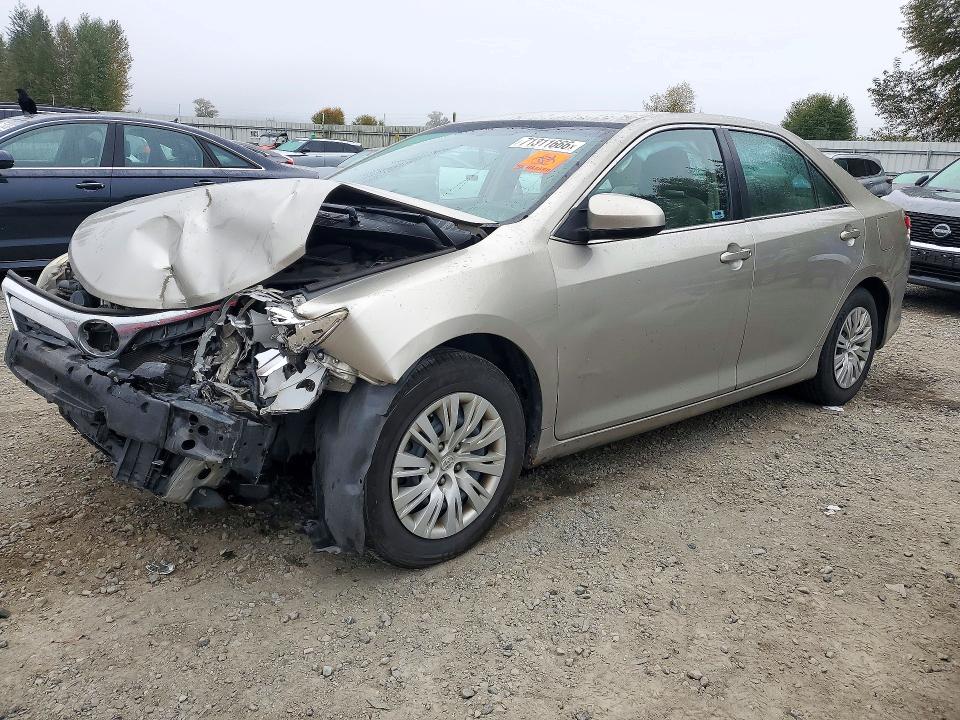 TOYOTA CAMRY 2014 с VIN 4T4BF1FK3ER419872 - Снимка от търг