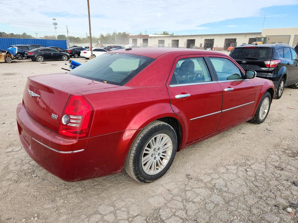 Фото 3 с аукциона – 2010 CHRYSLER 300 с VIN 2C3CA5CV8AH167240
