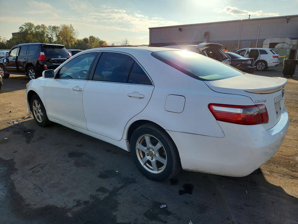 Снимка 2 от търг – 2008 TOYOTA CAMRY с VIN 4T1BE46K98U758705