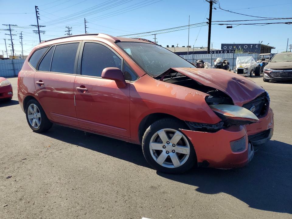 Foto 4 de la subasta – 2007 KIA RONDO con VIN KNAFG525077027385