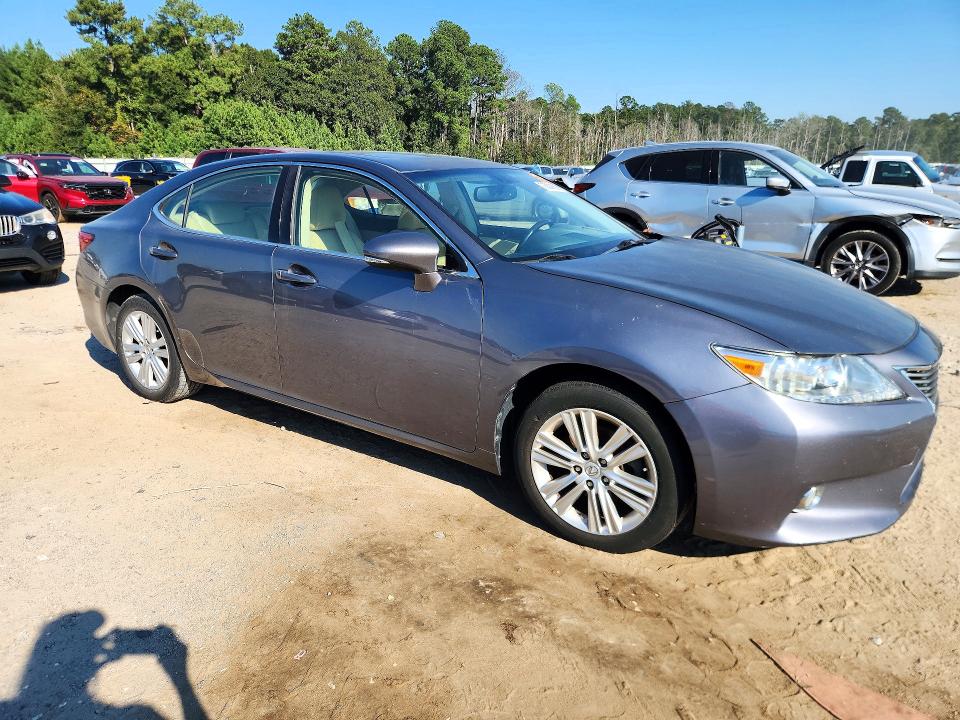 Foto 4 de la subasta – 2014 LEXUS ES con VIN JTHBK1GGXE2141650