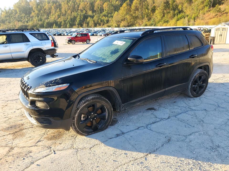 JEEP CHEROKEE 2017 with VIN 1C4PJLAB1HW661879 - Photo from auction