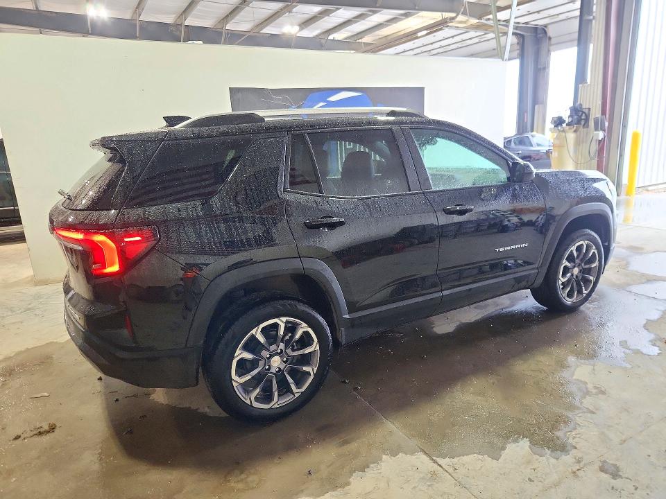 Photo 3 from auction – 2027 GMC TERRAIN with VIN 3GKALUEG5VL183306