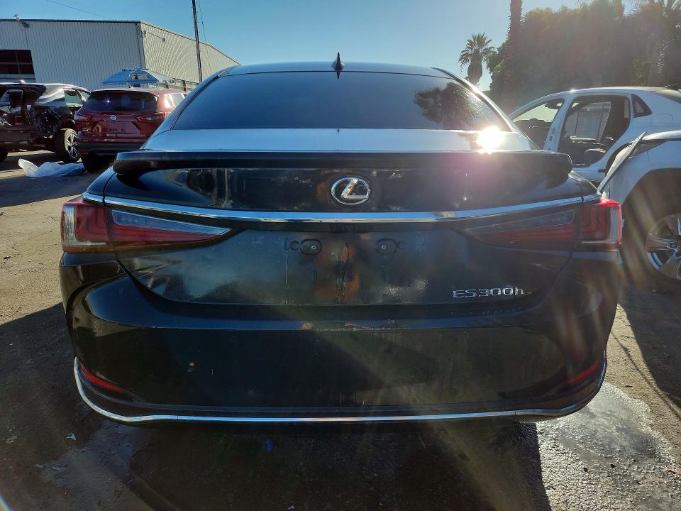 Photo 6 from auction – 2023 LEXUS ES 300H with VIN 58ADA1C17PU034534