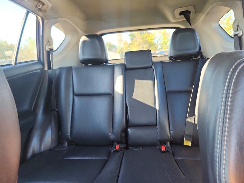 Снимка 10 от търг – 2017 TOYOTA RAV4 с VIN 2T3DFREV8HW690628