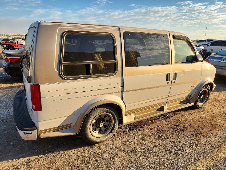 Photo 3 from auction – 1995 CHEVROLET ASTRO VAN with VIN 1GBDM19W0SB134120