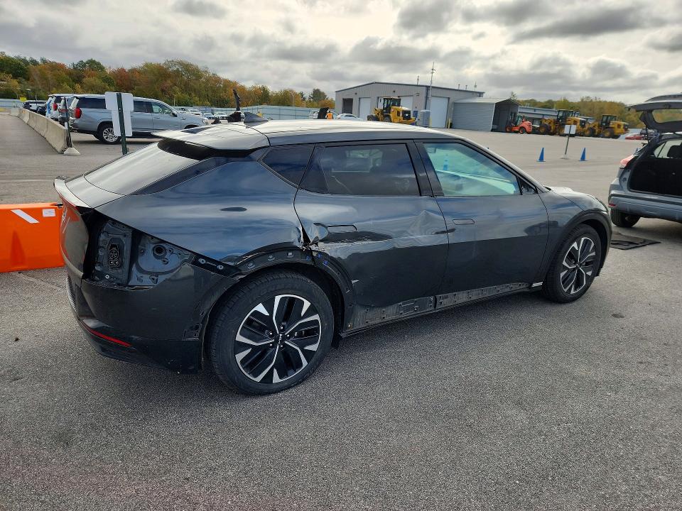 Снимка 3 от търг – 2024 KIA EV6 с VIN KNDC34LA3R5198749