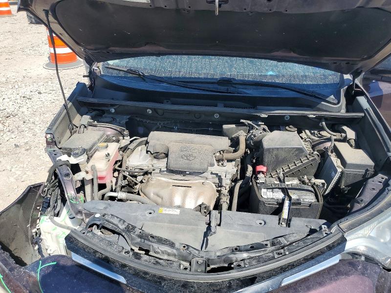 Снимка 11 от търг – 2018 TOYOTA RAV4 с VIN 2T3ZFREV9JW447826