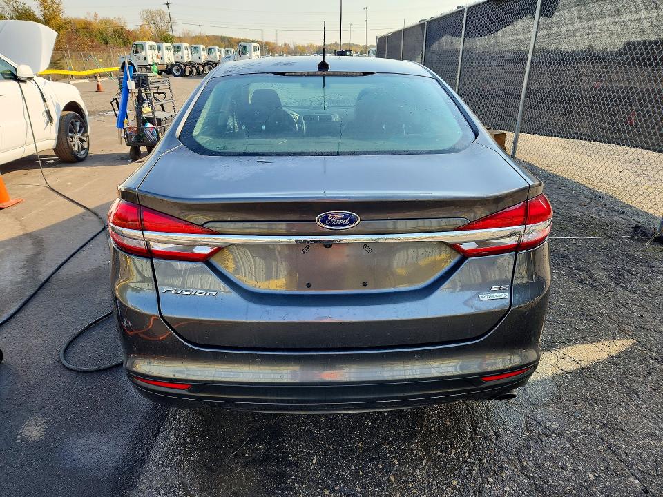 Photo 6 from auction – 2018 FORD FUSION with VIN 3FA6P0HD3JR158126
