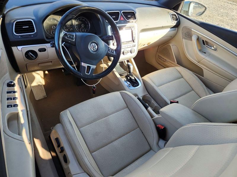 Снимка 8 от търг – 2013 VOLKSWAGEN EOS с VIN WVWBW8AH7DV006042