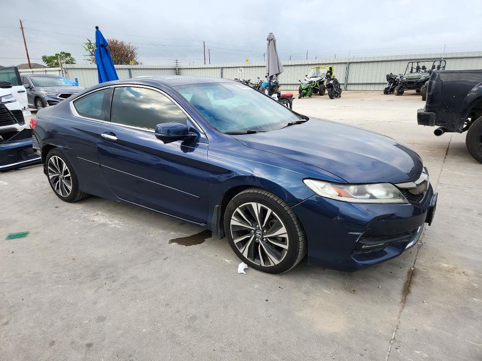 Photo 4 from auction – 2017 HONDA ACCORD with VIN 1HGCT2B82HA002598