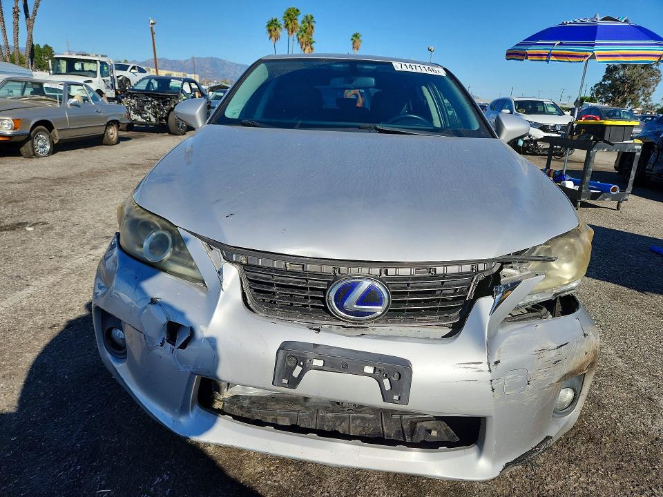 Снимка 5 от търг – 2012 LEXUS CT с VIN JTHKD5BH6C2101788