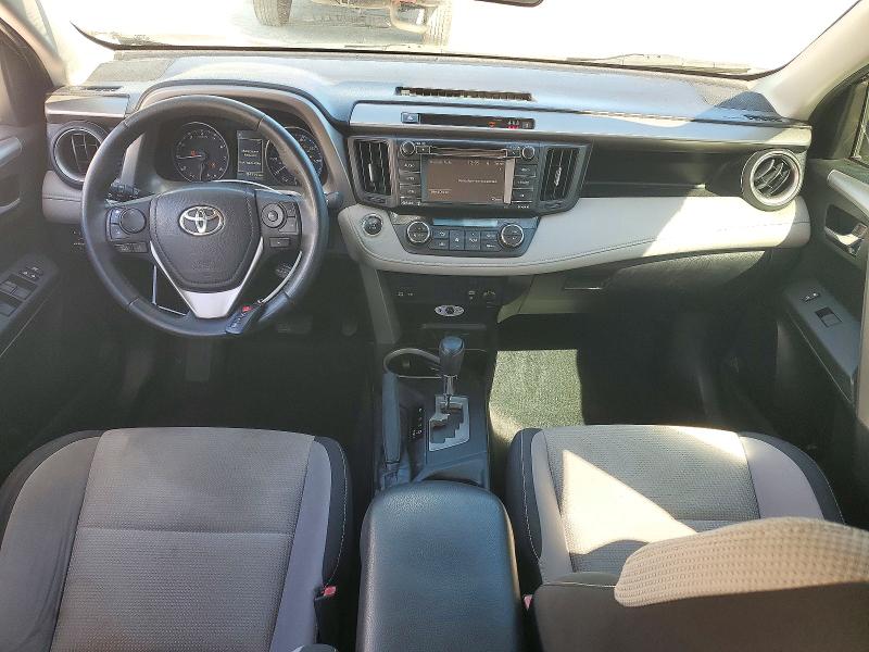 Снимка 8 от търг – 2017 TOYOTA RAV4 с VIN 2T3WFREV7HW391270