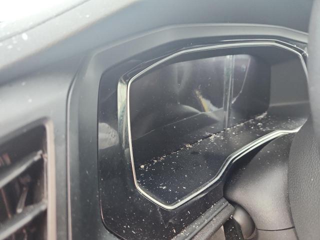 Photo 9 from auction – 2022 VOLKSWAGEN JETTA with VIN 3VWBM7BU5NM018937