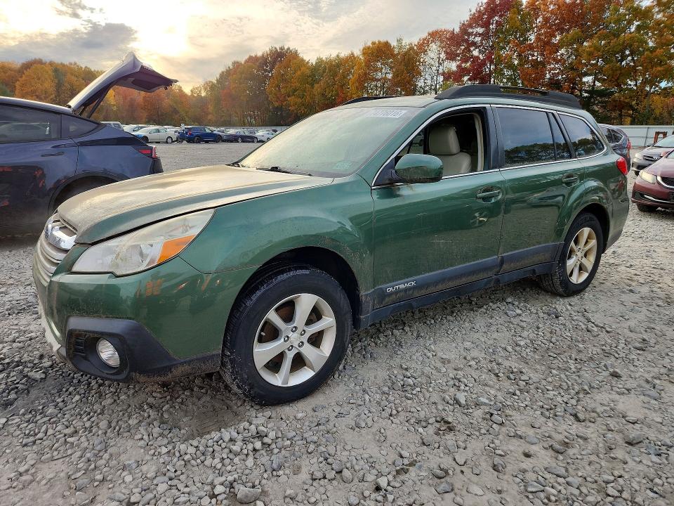 Снимка 1 от търг – 2014 SUBARU OUTBACK с VIN 4S4BRBLC2E3216014
