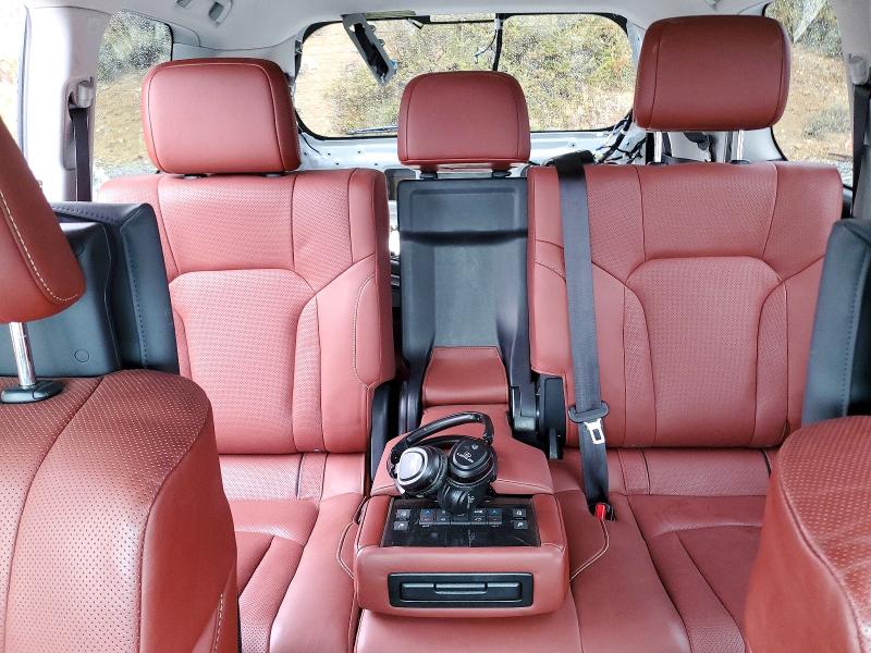 Снимка 10 от търг – 2018 LEXUS LX с VIN JTJHY7AX1J4282012