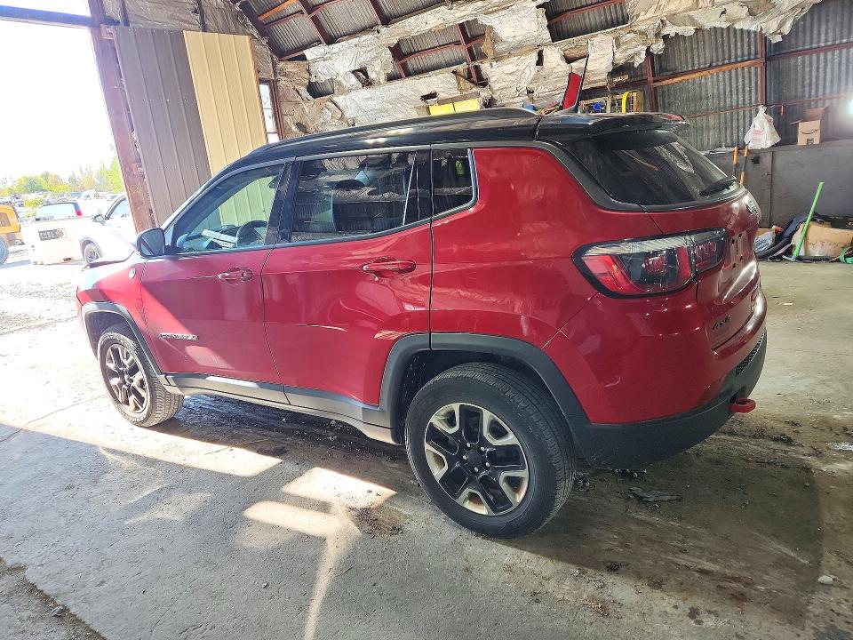 Снимка 2 от търг – 2018 JEEP COMPASS с VIN 3C4NJDDB4JT129269