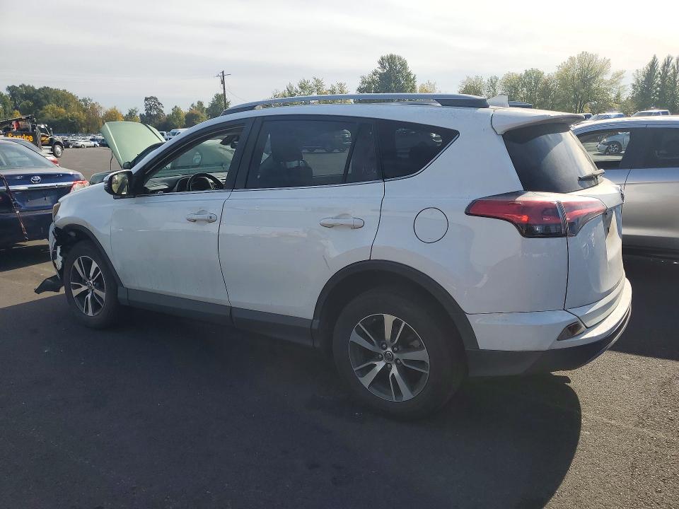 Снимка 2 от търг – 2017 TOYOTA RAV4 с VIN JTMWFREV6HJ108162