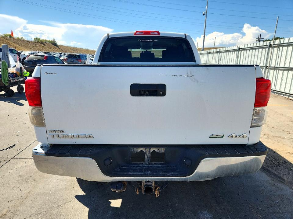 Снимка 6 от търг – 2011 TOYOTA TUNDRA с VIN 5TFDW5F16BX194363