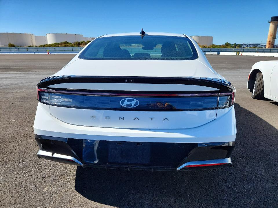 Photo 6 from auction – 2025 HYUNDAI SONATA with VIN KMHL64JA9SA438809