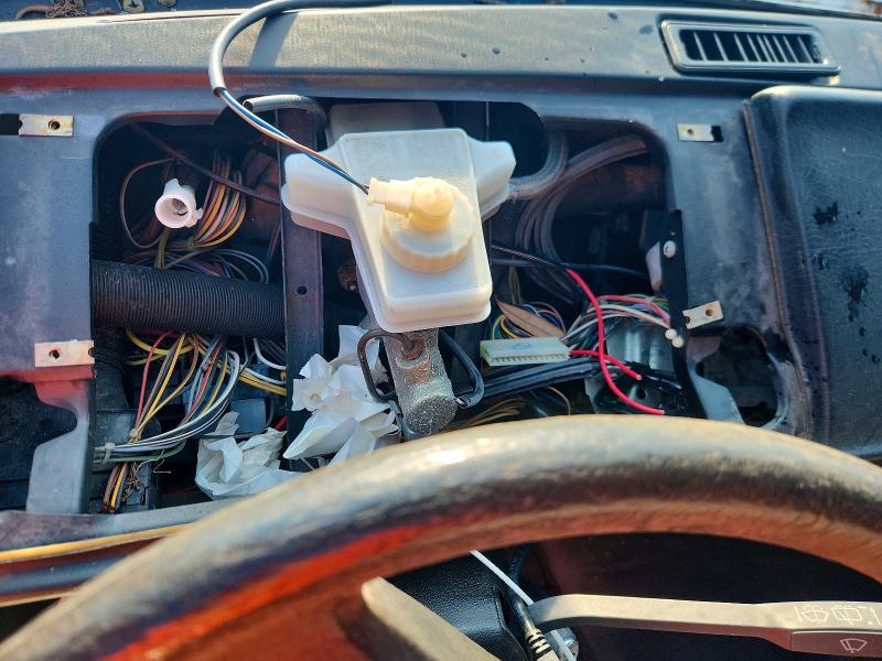 Снимка 9 от търг – 1991 VOLKSWAGEN VANAGON с VIN WV2YB0258MG004821