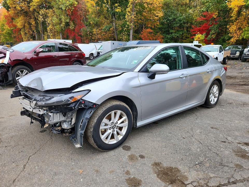 TOYOTA CAMRY 2025 with VIN 4T1DAACK6SU589743 - Photo from auction