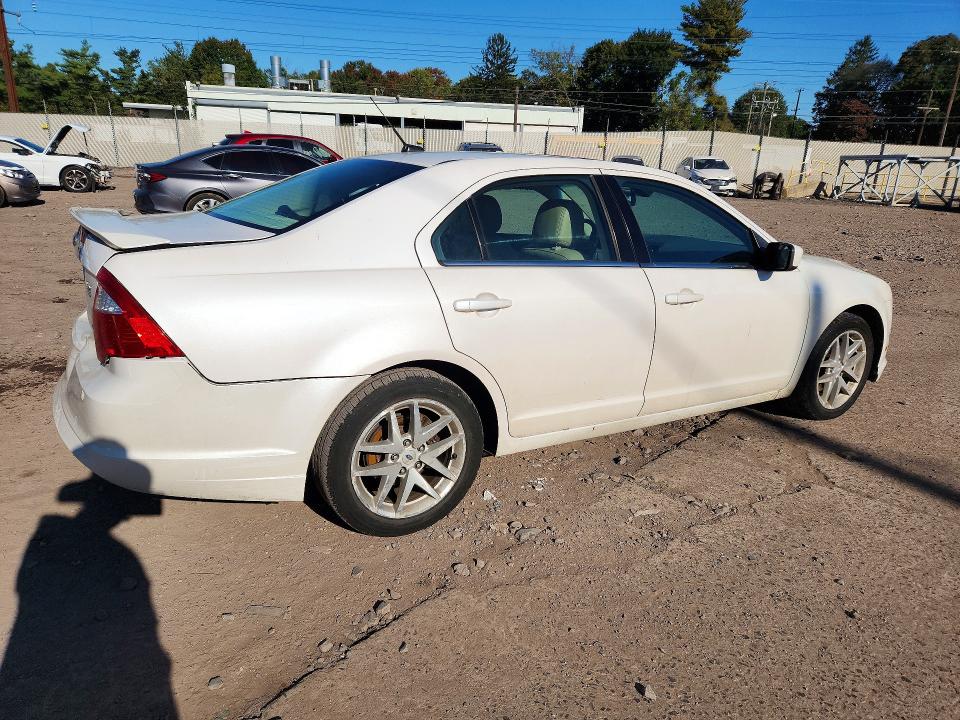 Photo 3 from auction – 2012 FORD FUSION with VIN 3FAHP0CG6CR359144