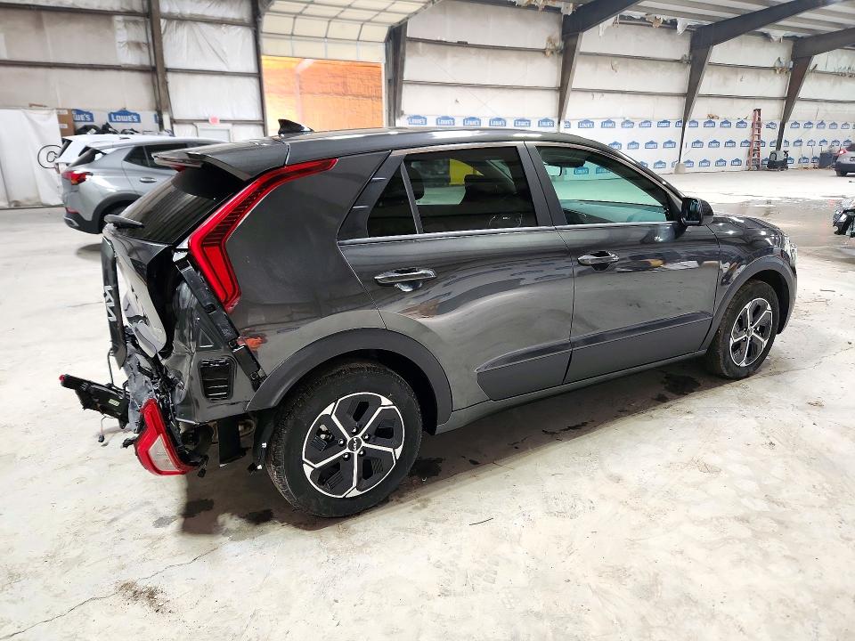 Photo 3 from auction – 2026 KIA NIRO with VIN KNDCP3LE4T5316896