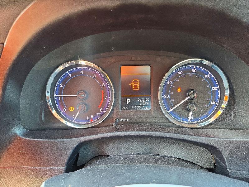 Снимка 9 от търг – 2018 TOYOTA COROLLA с VIN 5YFBURHE1JP855458