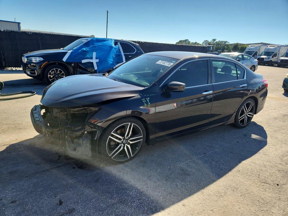 HONDA ACCORD 2016 с VIN 1HGCR2F55GA048861 - Снимка от търг