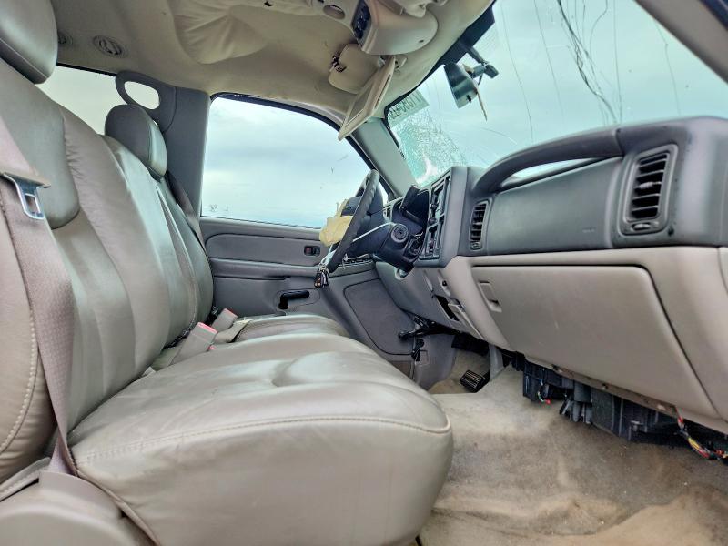 Снимка 7 от търг – 2004 GMC YUKON XL с VIN 3GKEC16Z64G140035