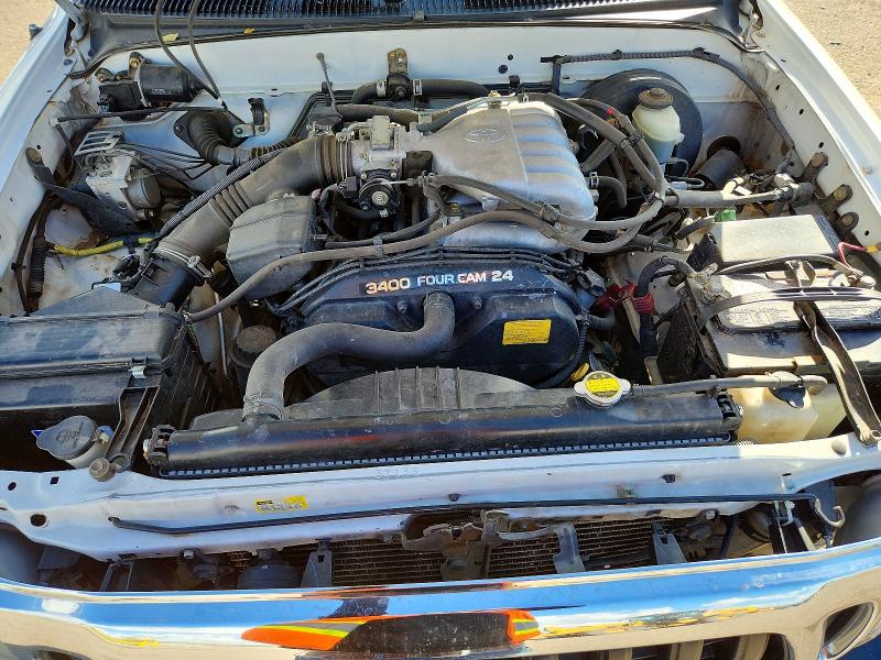 Снимка 11 от търг – 2004 TOYOTA TACOMA с VIN 5TEWN72N94Z342985