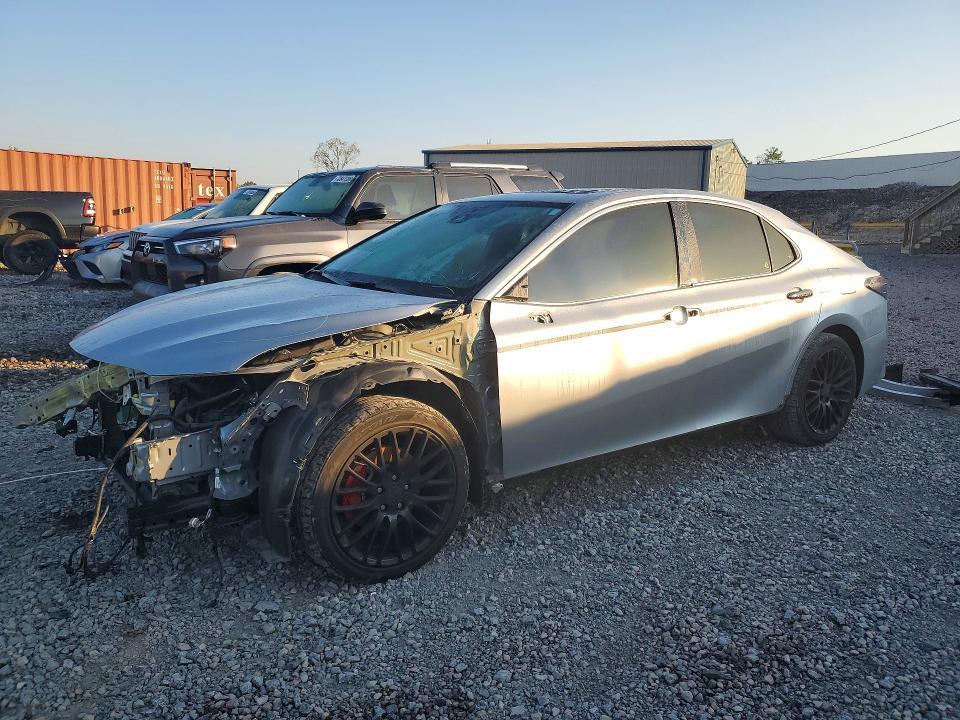 TOYOTA CAMRY 2022 с VIN 4T1T11AK4NU630759 - Снимка от търг