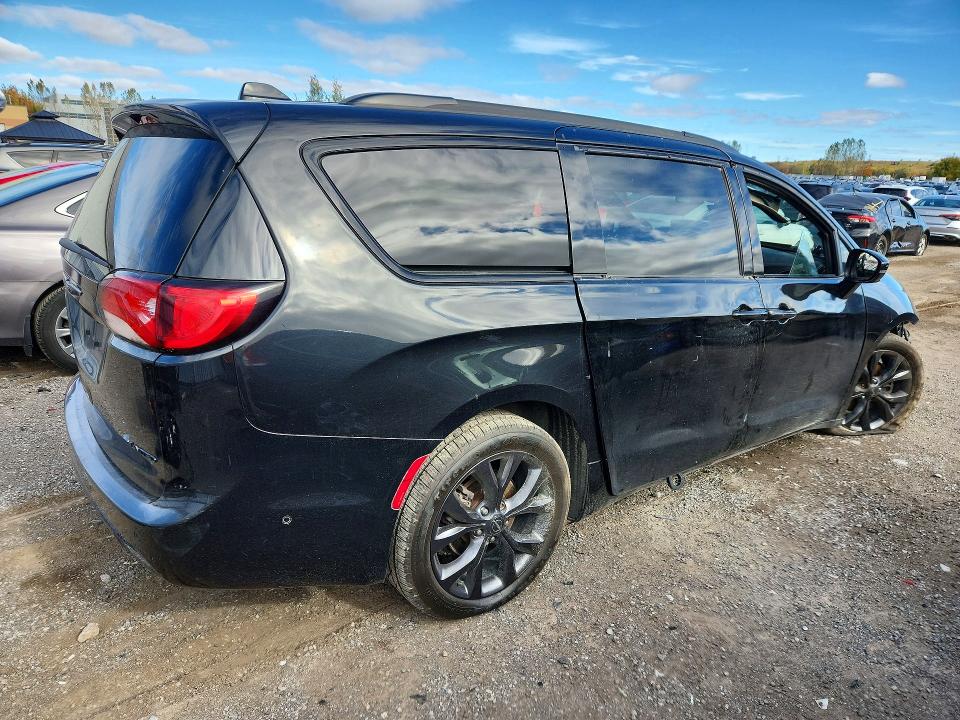 Снимка 3 от търг – 2019 CHRYSLER PACIFICA с VIN 2C4RC1GG7KR653456