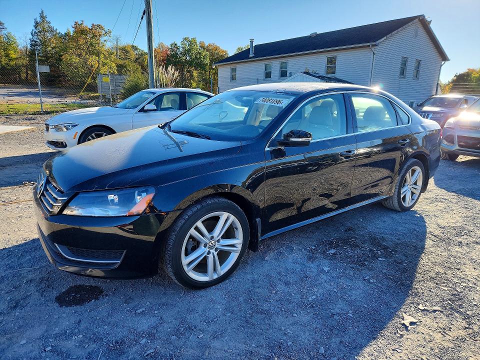 VOLKSWAGEN PASSAT 2014 с VIN 1VWBN7A3XEC065422 - Снимка от търг