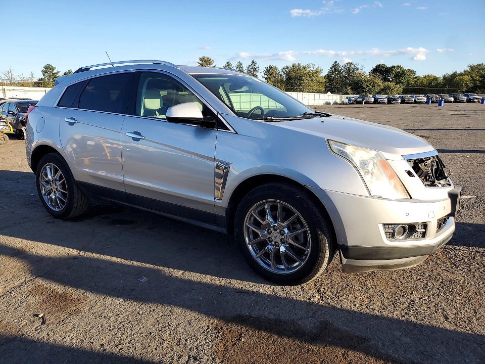 Снимка 4 от търг – 2013 CADILLAC SRX с VIN 3GYFNDE34DS591206