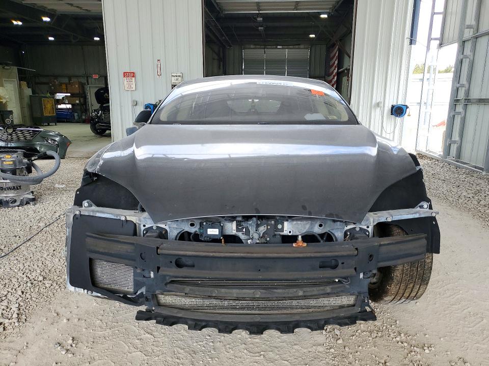 Снимка 5 от търг – 2013 TESLA MODEL S с VIN 5YJSA1CN9DFP27695