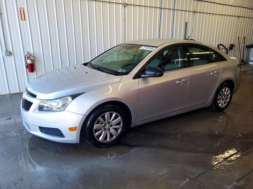CHEVROLET CRUZE 2011 с VIN 1G1PD5SH4B7295139 - Снимка от търг