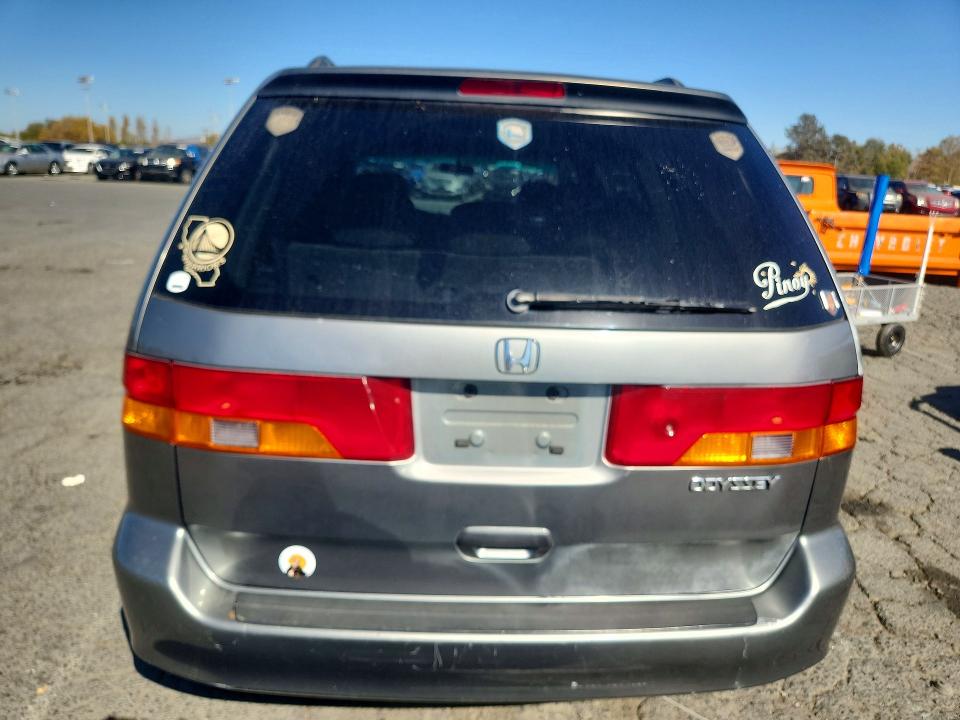 Снимка 6 от търг – 2002 HONDA ODYSSEY с VIN 5FNRL18672B020926