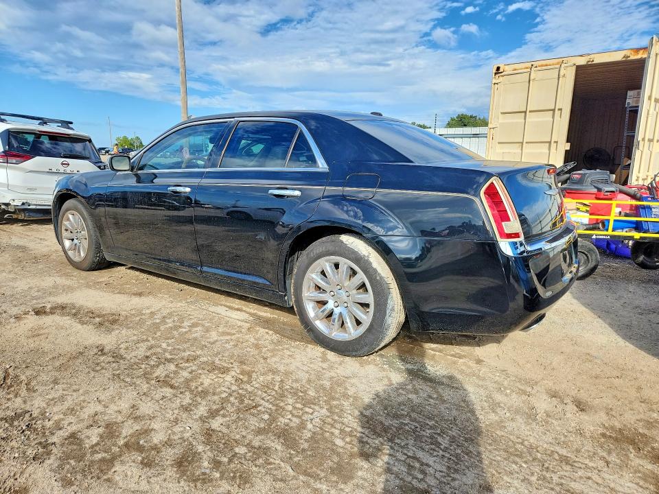Photo 2 from auction – 2013 CHRYSLER 300C with VIN 2C3CCAET5DH585144