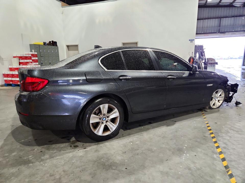 Photo 3 from auction – 2013 BMW 528 with VIN WBAXG5C51DDY30982