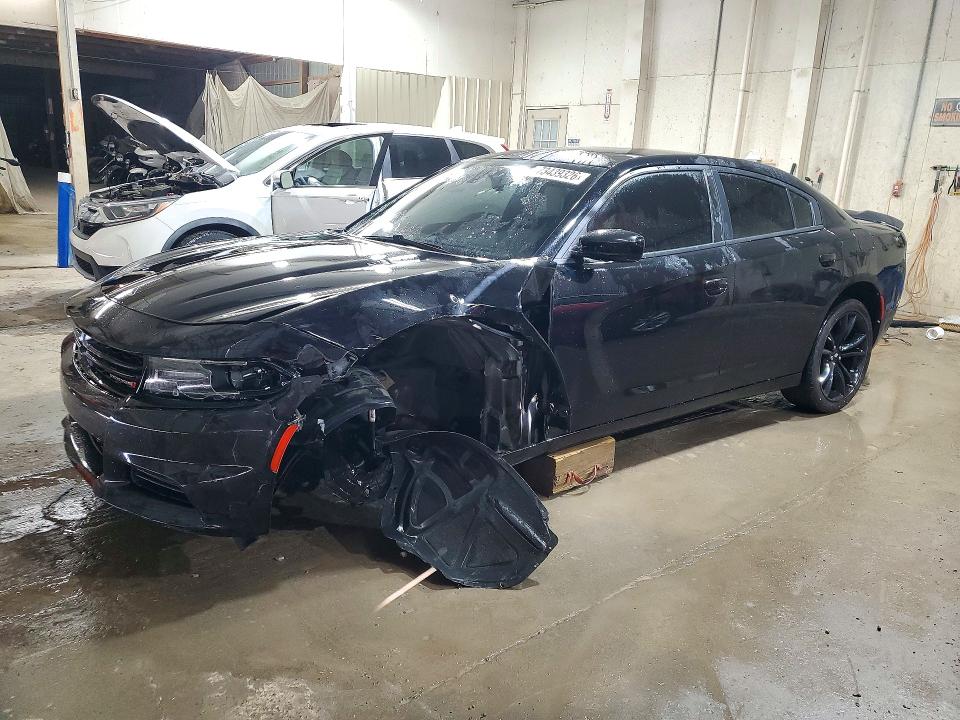 DODGE CHARGER 2018 с VIN 2C3CDXBG1JH272868 - Снимка от търг