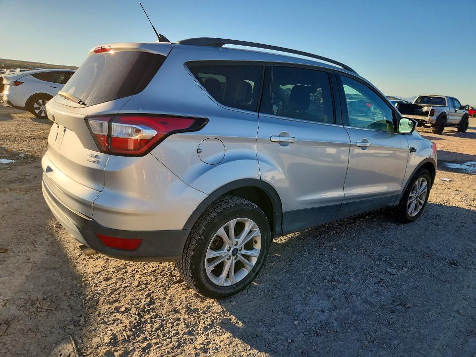 Фото 3 с аукциона – 2018 FORD ESCAPE с VIN 1FMCU9GD7JUC60805