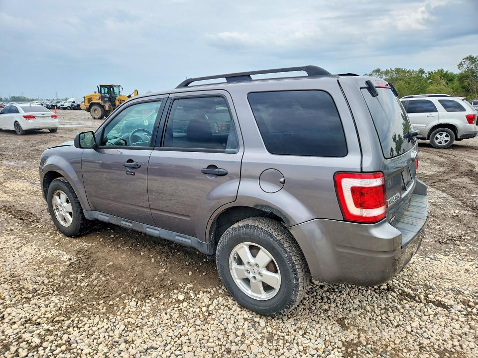 Фото 2 с аукциона – 2010 FORD ESCAPE с VIN 1FMCU0DG7AKD43205