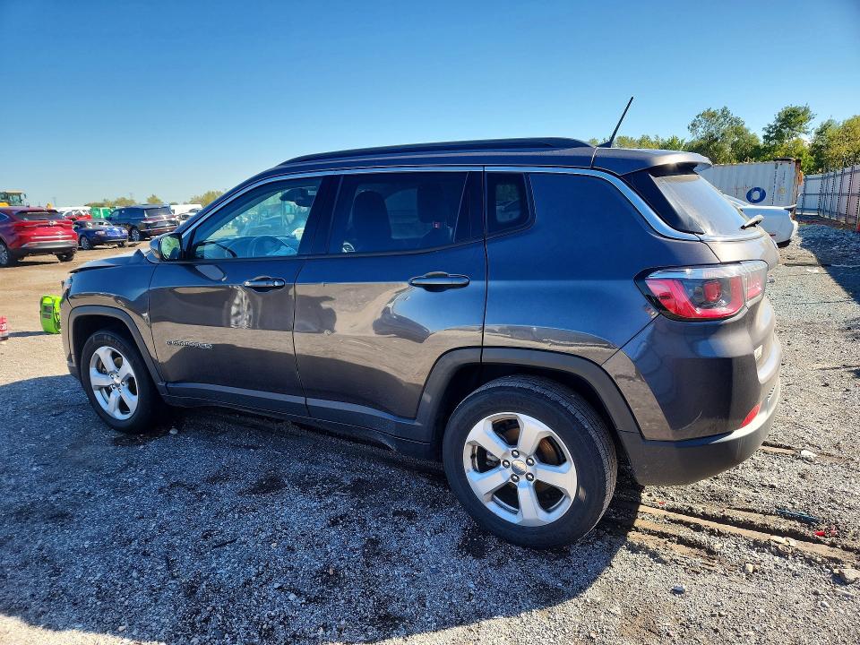 Снимка 2 от търг – 2018 JEEP COMPASS с VIN 3C4NJCBB7JT502429