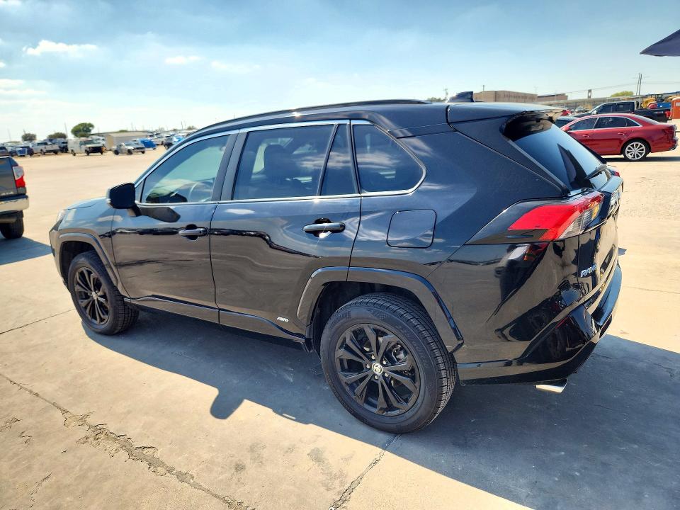 Снимка 2 от търг – 2022 TOYOTA RAV4 с VIN 4T3T6RFV2NU086367
